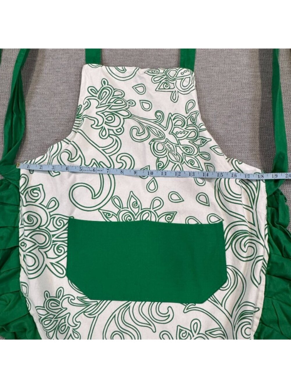 Flirty Aprons Ruffled Kitchen Apron Green White Filigree Floral Pocket One Size - Picture 9 of 13
